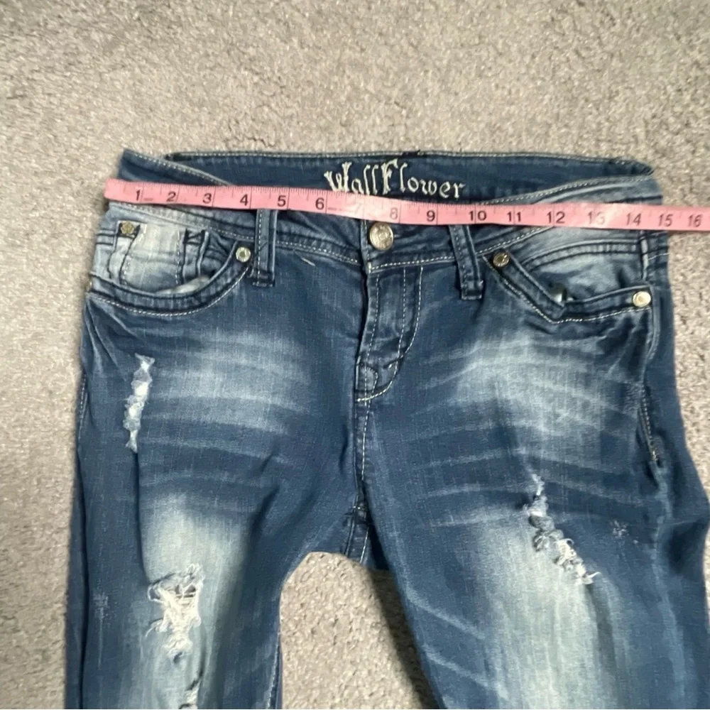 Wallflower Jeans Juniors 9 Y2K Distressed Skinny Embroidered
